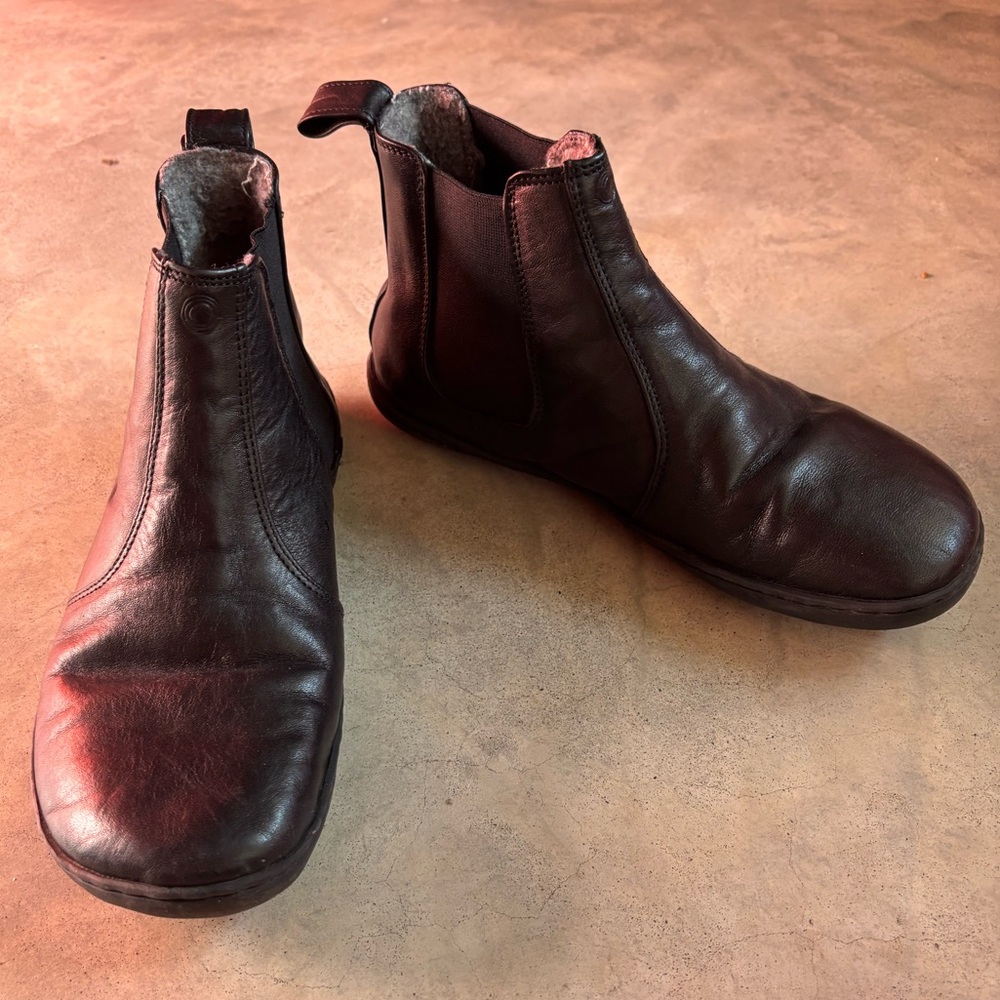 Mukishoes Women's Black Leather Barefoot Chelsea Boots size 39